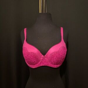 Victoria's Secret Pink Underwire Bra with Lace - Body By Victoria Lined Demi